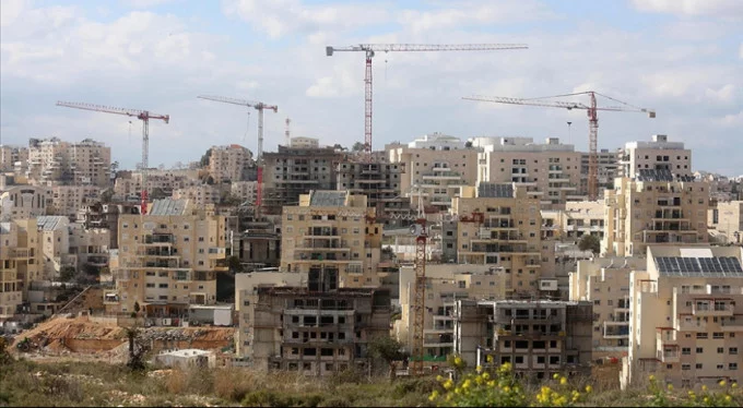 İsrail Batı Şeria'da yasa dışı 850 konut daha inşa edecek!