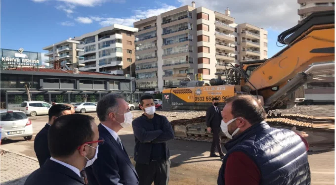 İnegöl Belediye Başkanı, İzmir depremi sonrası çalışmaları yerinde inceledi!