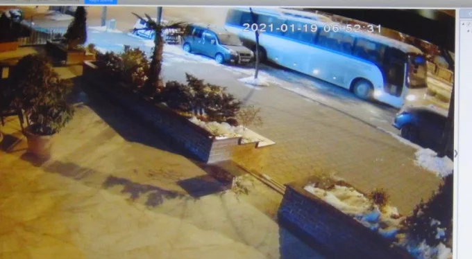Bursa'da işçileri almaya giden servis otobüsü alev alev yandı!