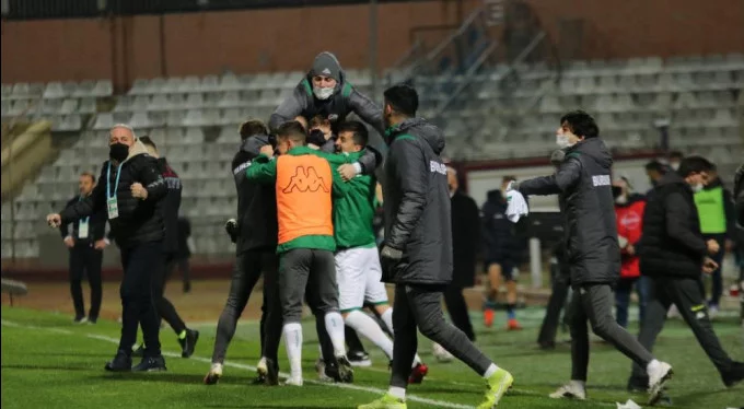 Bursaspor Teknik Sorumlusu Fazlı Tan: 'Oyuncularımı kutluyorum'