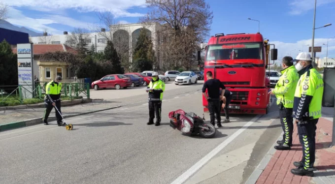 Bursa'da korkunç kaza! Takla atan motosiklet sürücüsü ağır yaralandı