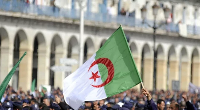 Cezayir: Fransa'nın yaptığı nükleer denemelerin etkileri devam ediyor!