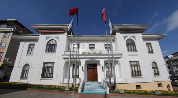 Bursa'da okullar açılmadan tatil edildi
