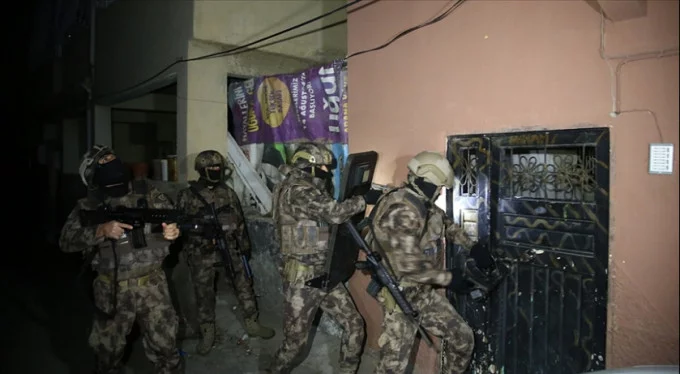 Ağrı'da terör örgütü PKK/KCK operasyonu: 12 gözaltı!