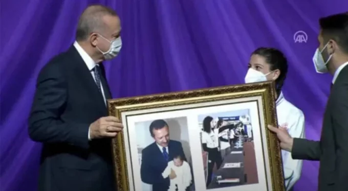 Cumhurbaşkanı Erdoğan'a 18 yıl sonra büyük sürpriz