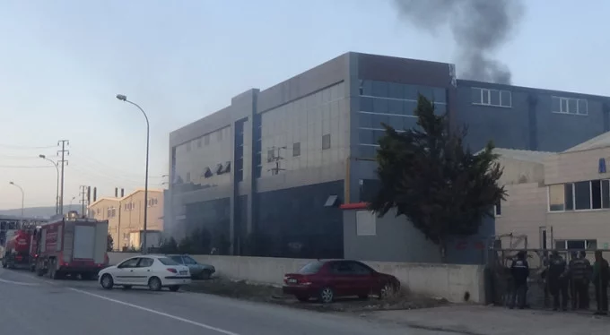 Bursa'da tekstil fabrikasında yangın! Bir kişi hastaneye kaldırıldı