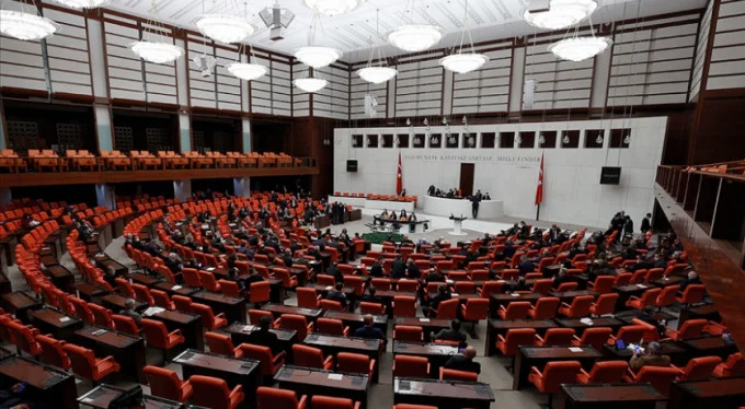 AK Parti yeni kanun teklifini Meclis'e sundu!