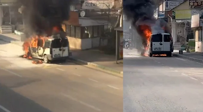 Bursa'da seyir halindeki araç alev alev yandı, sürücü çaresizce izledi