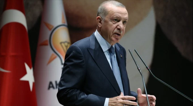 Cumhurbaşkanı Erdoğan: AK Parti'de kimse vazgeçilmez değildir!