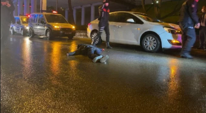 Bursa'da korkunç olay! Seyir halindeki aracın önüne atladı