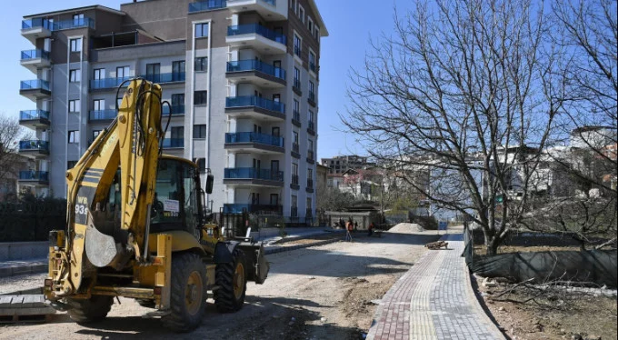 Osmangazi'de cadde ve sokaklar yenileniyor!