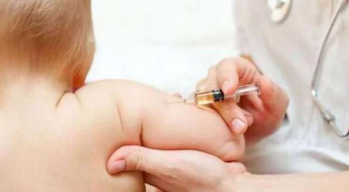 Çocukluk aşıları otizmi tetikliyor mu?