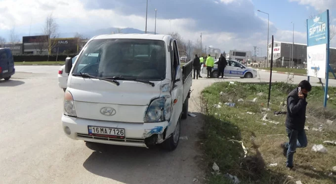 Bursa'daki 'meşhur' kavşakta yine kaza! Bu kaçıncı?