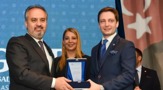 TÜGİAD Bursa'da yeni başkan Ahmet Parseker oldu