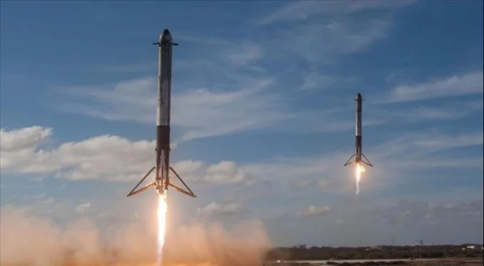 SpaceX'e ait roketin parçası Washington eyaletinde tarlaya düştü!