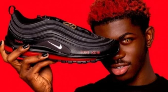 Nike, insan kanı barındıran ayakkabıların üreticisine açtığı davayı kazandı!