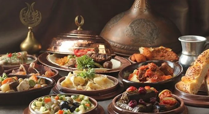 Uzman Diyetisyen Merve Bahtiyar: Ramazan'da ağır ve fazla yemek yenmemeli
