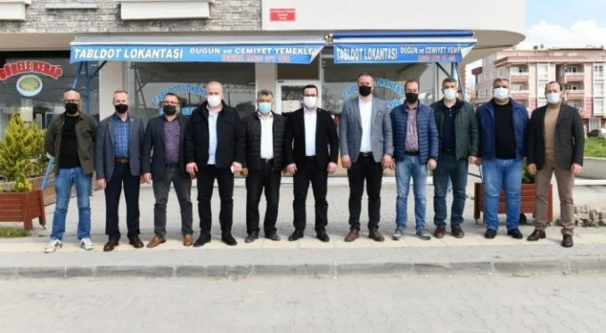 Mustafakemalpaşa Belediyesi'nden Alparslan Türkeş'e vefa
