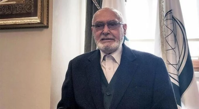 Diyanet İşleri Başkanı Erbaş'ın da hocasıydı! Prof. Dr. Ali Özek hayatını kaybetti