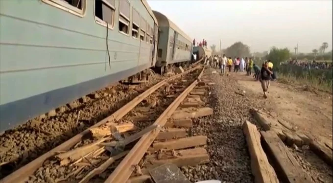 Mısır'da tren kazası: 8 ölü, 100'den fazla yaralı!
