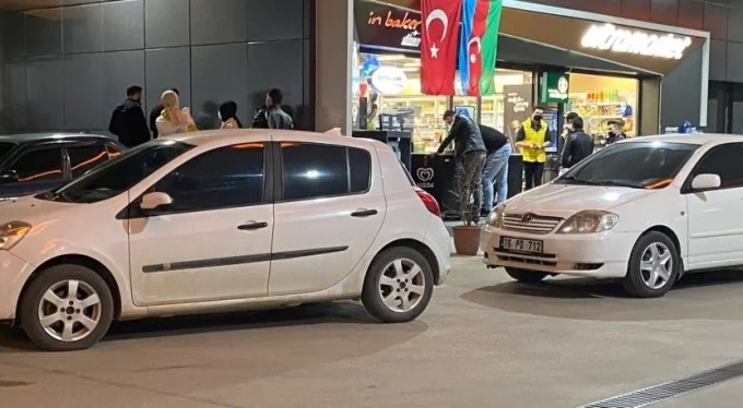 Tam 14 kişi.... Bursa'da  petrol istasyonuna polis baskını!