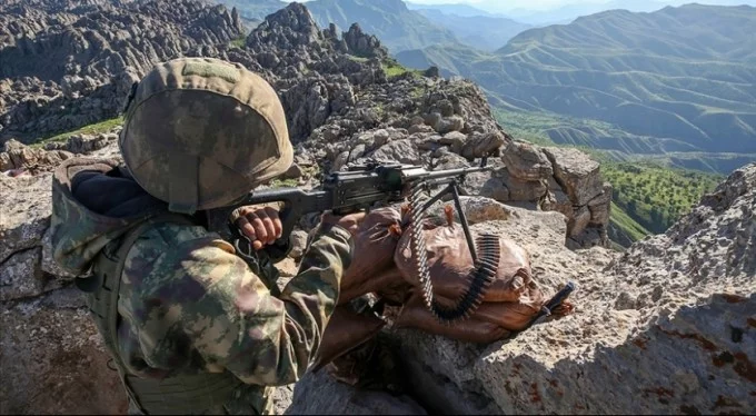 Avaşin-Basyan bölgesinde 5 PKK'lı terörist etkisiz hale getirildi!
