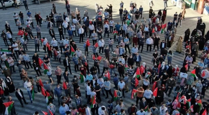 Bursa'dan tepki! İsrail'in Filistinlilere saldırısı protesto edildi!