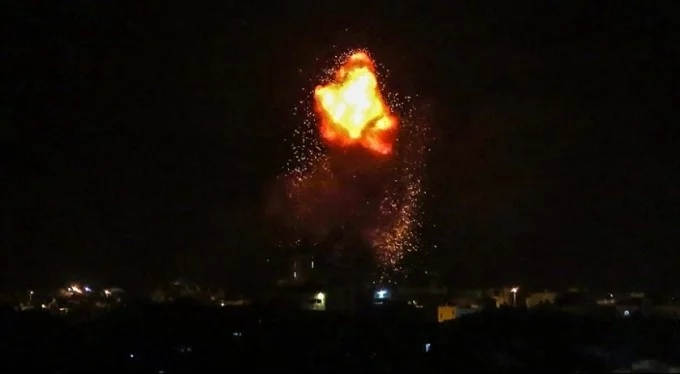 İsrail, Gazze Şeridi'ne hava saldırısı düzenledi!