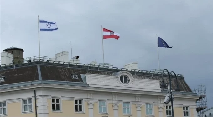 Avusturya ile Sırp entitesindeki devlet binalarında İsrail bayrağına yer verildi!