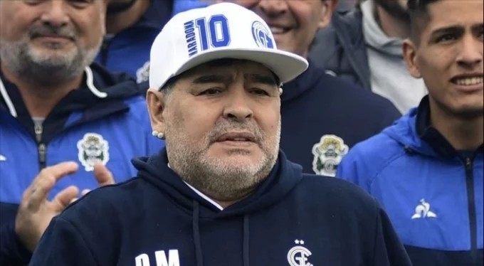 Maradona'yla ilgilenen 7 sağlık çalışanı taksirle adam öldürmekle suçlandı!