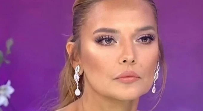 Demet Akalın'ın Eurovision yorumu olay oldu! 'İngilizce yok'