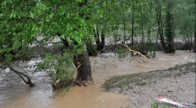 Bursa'da sular altında kalan tarım alanlarında hasar tespiti başladı!
