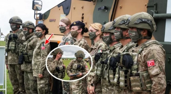 Bu fotoğraflar Putin'i çıldırttı! Komuta Türk askerinde!