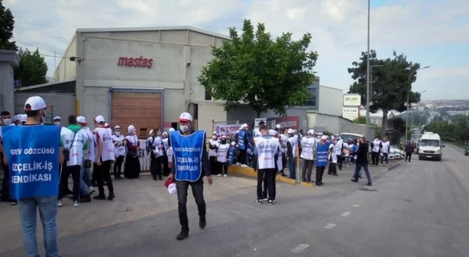 Bursa'daki fabrikada grev başladı: 'İkramiyelerimizi vermek istemiyorlar'