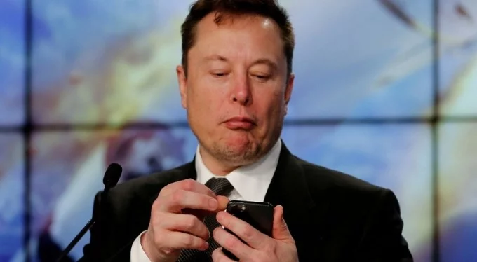 Elon Musk 'kırık kalp' paylaştı, Bitcoin çakıldı!