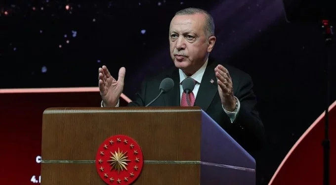 Cumhurbaşkanı Erdoğan: Fikir adamlarımız yeniden diriliş için yol gösteriyor