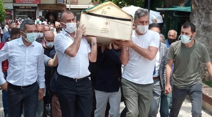 Bursalı Ressam Yaşar Kutlu hayatını kaybetti