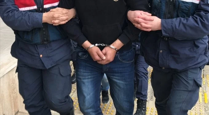 Yasa dışı yollarla Türkiye'ye geçmeye çalışan 12 kişi yakalandı!