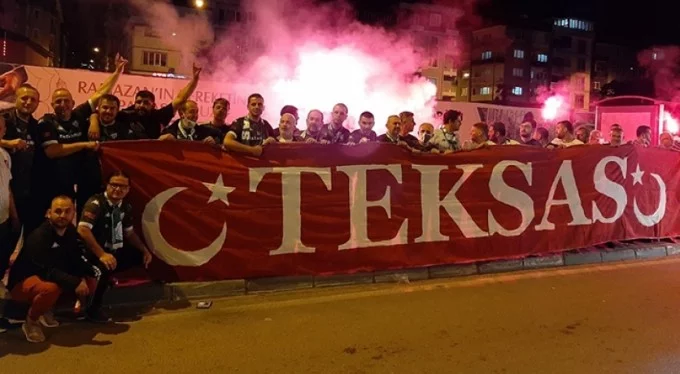 Bursaspor taraftarı, A Milli Takımı desteklemek için Azerbaycan'a gitti