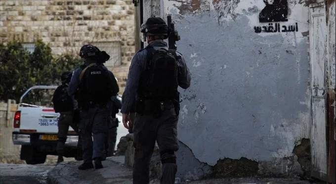 İsrail polisi, Lid kenti Ulu Cami imamını gözaltına aldı!