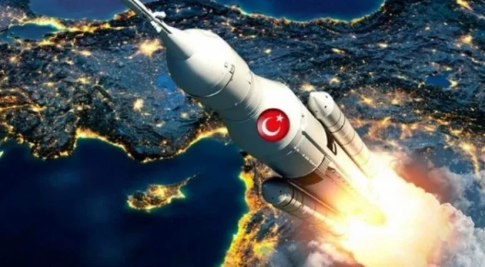 Türkiye'nin aya roket göndereceği tarih belli oldu!