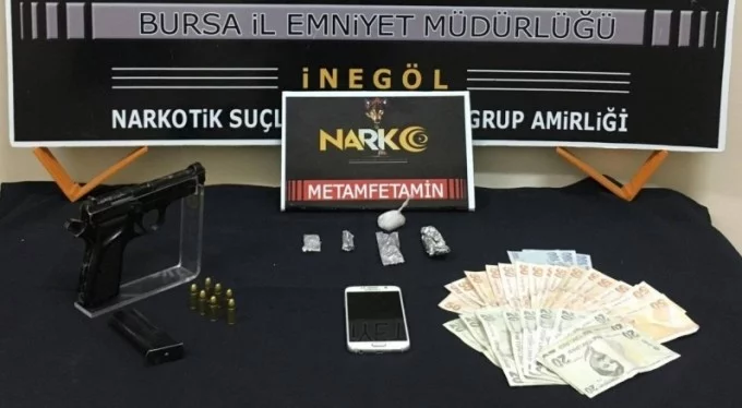 Kıskıvrak yakalandılar! Bursa'da uyuşturucu operasyonu: 2 tutuklama!