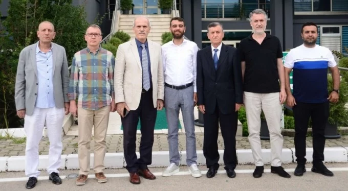 Eski Belediye Başkanı Recep Altepe, Bursaspor Kulübü'nü ziyaret etti