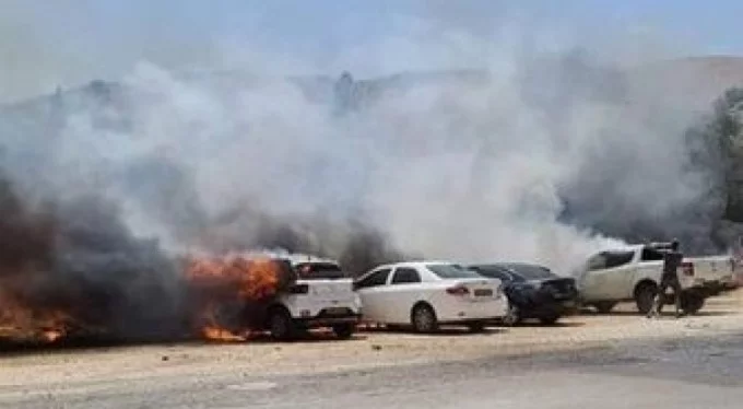 İsrail'de arazi yangını: 15 araç küle döndü