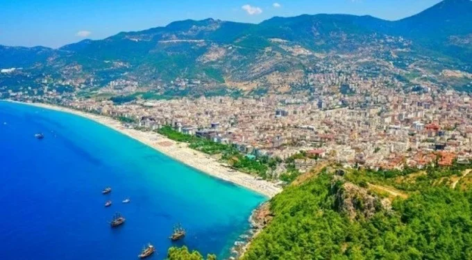 Antalya'ya gelen turist sayısı 1,5 milyonu aştı!