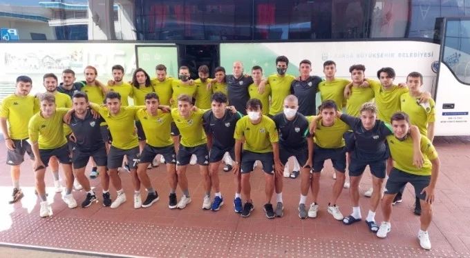 Bursaspor'un gençleri A takımı Afyon'da ziyaret etti