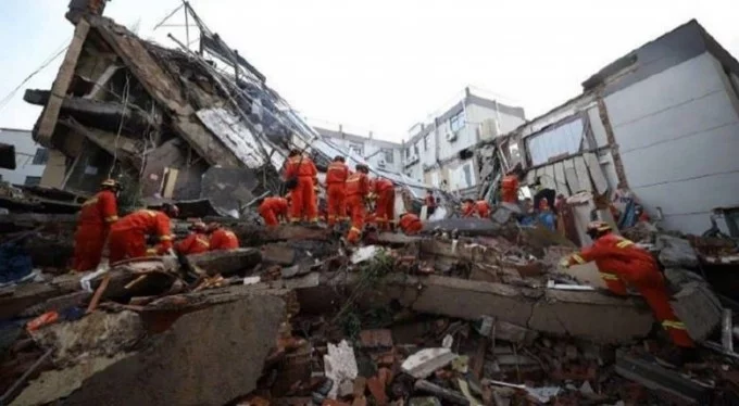 Çin'de otel çöktü: Onlarca kişi enkaz altında