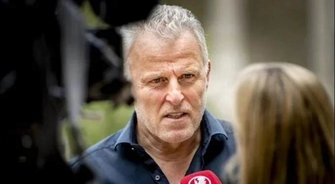 Silahlı saldırıya uğrayan Hollandalı ünlü gazeteci hayatını kaybetti