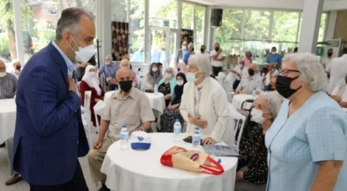 En güzel buluşma! Bursa'da huzurevi ve hastanede bayram