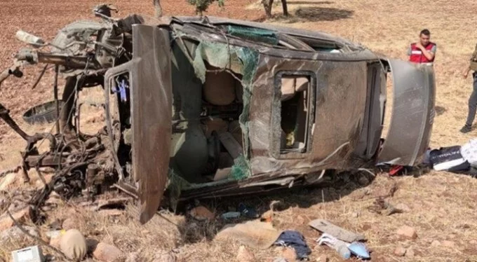 Mardin'de otomobil şarampole devrildi! 2 asker hayatını kaybetti